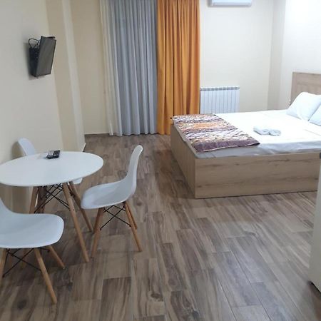 Central Park Apartment Batumi Exterior foto